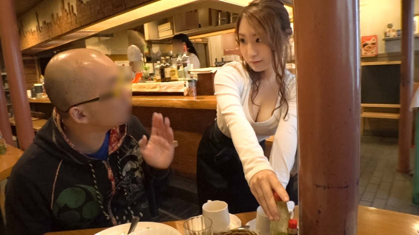 番号作品:300MIUM-156,餐厅金发看板娘