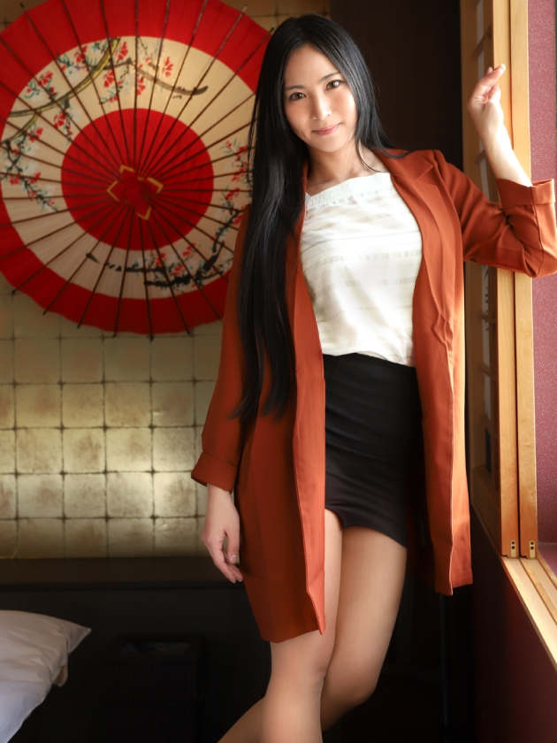 【336KNB-053】出演真由美32岁结婚第二年