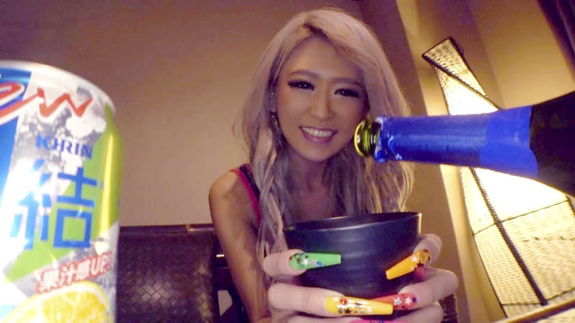 300NTK-203出演丽莎24岁剪刀辣妹