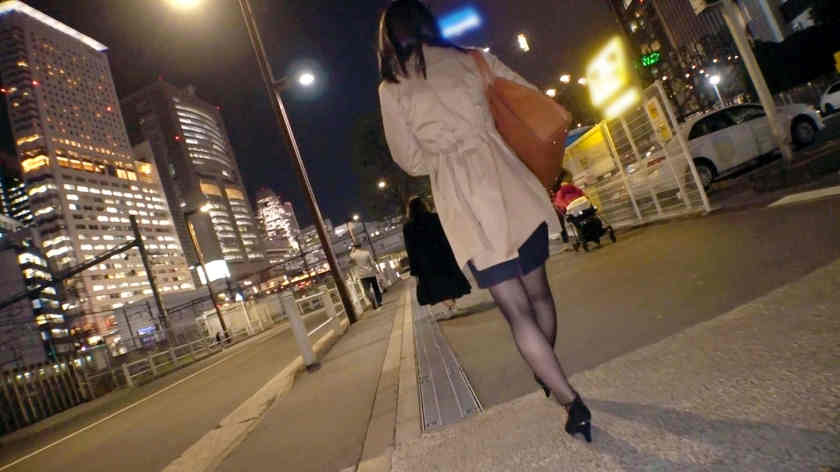 261ARA-422丝袜保险销售员