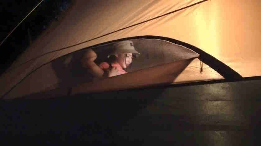 200GANA-2324营地搭讪美容部員21歳