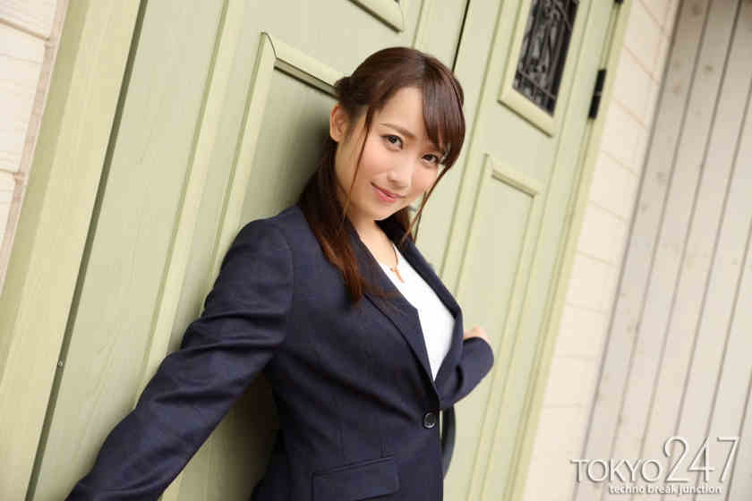 240TOKYO-401黑丝美腿まお