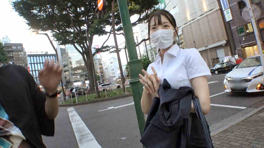 200GANA-2560惠比寿搭讪的美腿OL