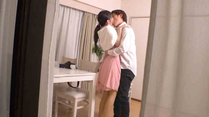 476MLA-048礼堂的丝袜妻子