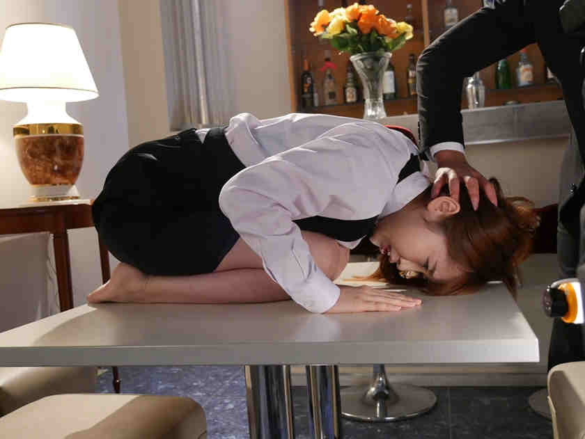 022MCSR-253丝袜美腿OL