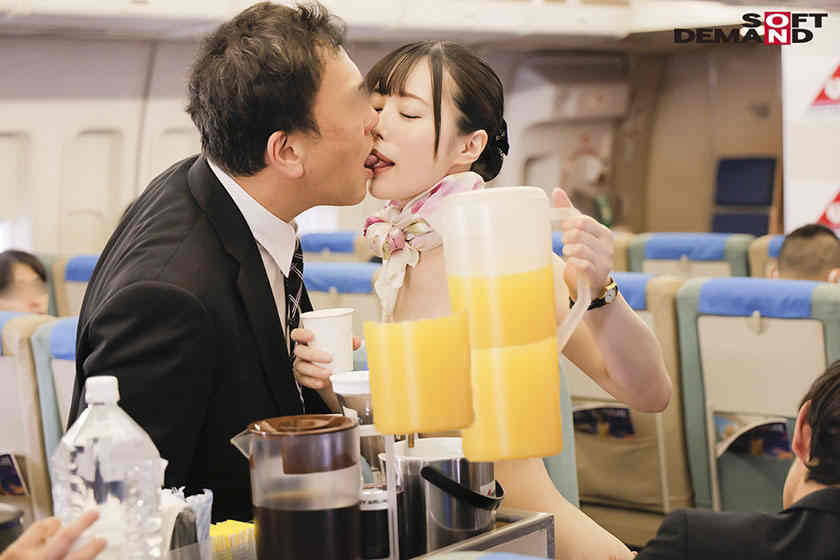 107SDDE-682国际CA丝袜空乘