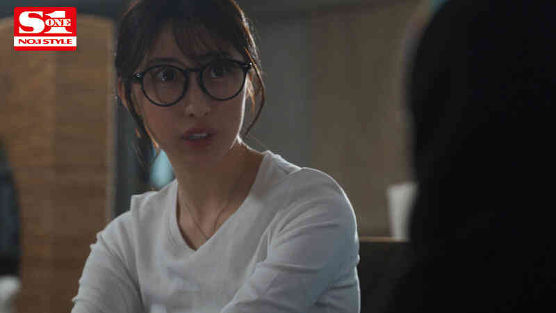 ssis00584丝袜美腿星宮一花新作品