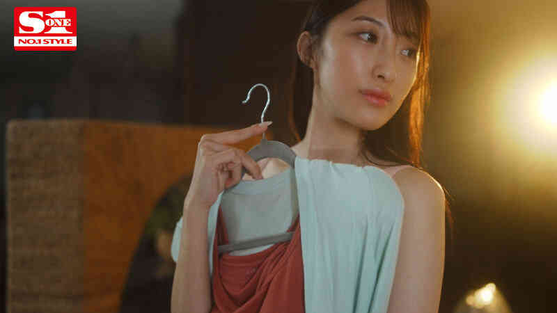 ssis00584丝袜美腿星宮一花新作品