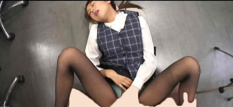 24reufd00009丝袜美腿OL