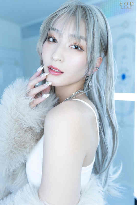 107STARS-828本庄鈴新作品