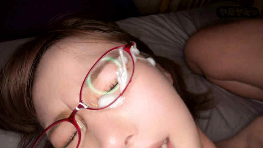 【777YMYM-015】醉酒美腿OL