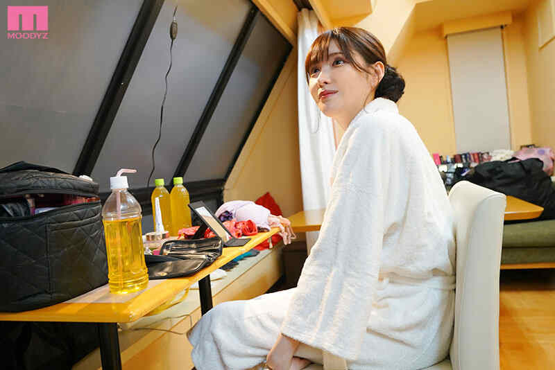 midv00502丝袜美腿新ありな