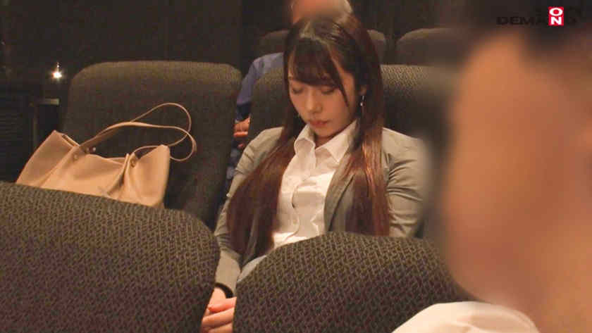 107SDAM-083黑丝美腿OL