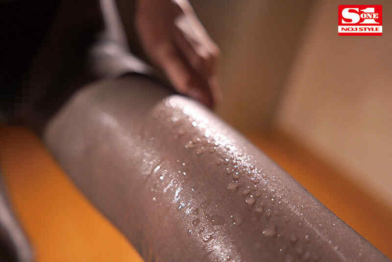 sone00008黑丝美腿星宮一花新作