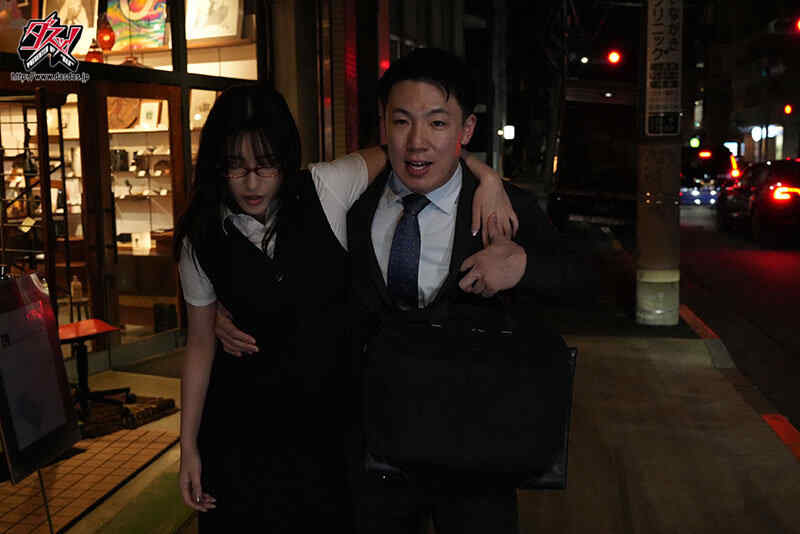 dass00424黑丝美腿OL森沢かな