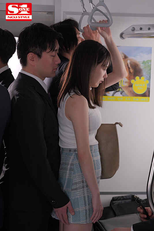 sone00345黑丝美腿OL