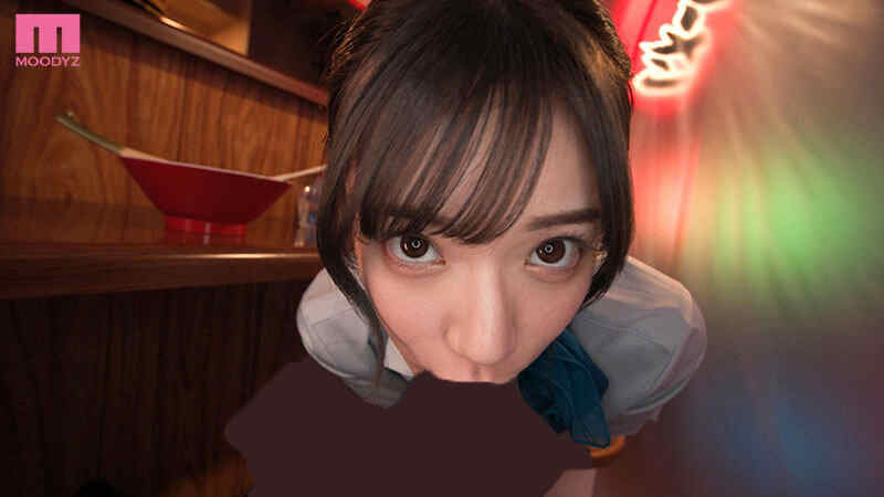 midv00890黑丝美腿美脚男友视角