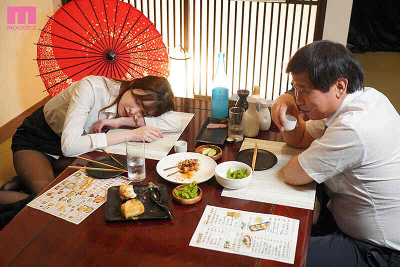 midv00999黑丝袜美腿OL